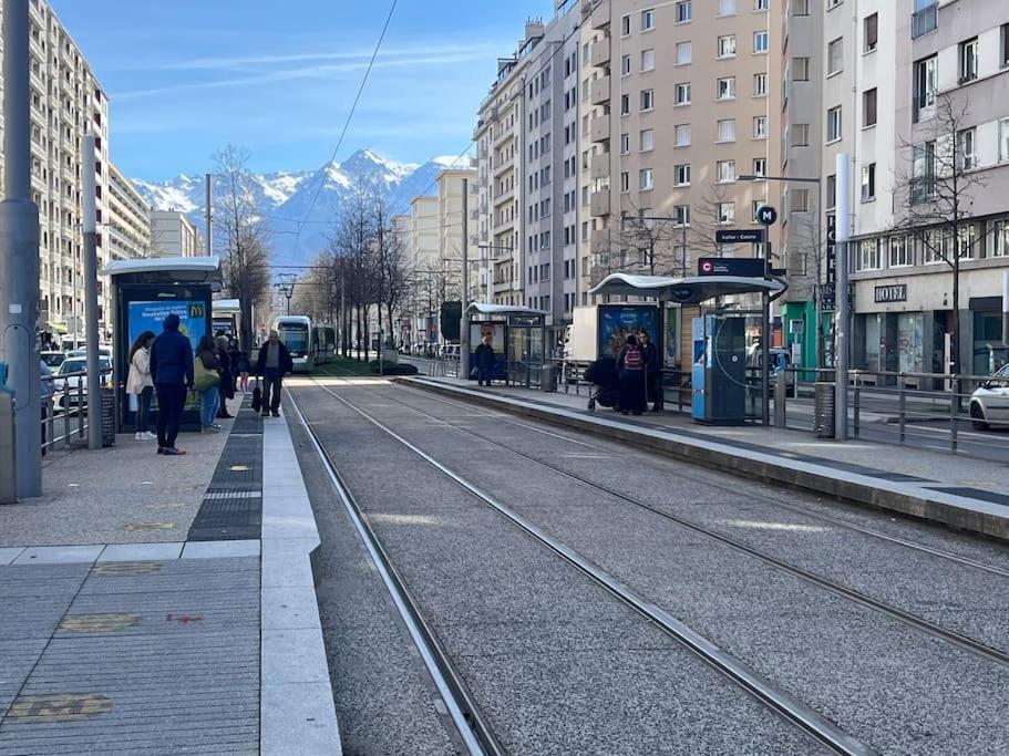 Cosy Et Idealement Place Appartement Grenoble